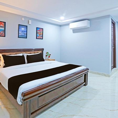 Super Townhouse Qualia Elite S R Nagar Hotel Hyderabad Exterior photo